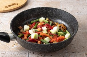 Ячневая каша с овощами