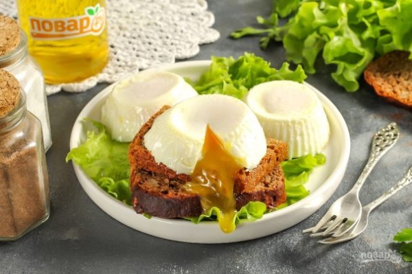 Яйцо пашот в силиконовой форме Яйцо пашот в силиконовой форме