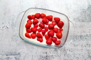 Клубнично-сметанное желе Клубнично-сметанное желе