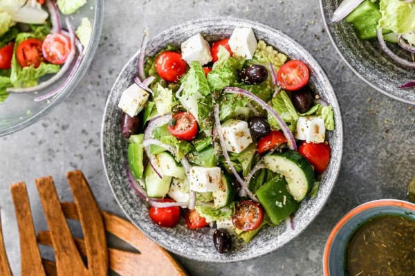 
Классический Греческий салат – 9 пошаговых рецептов с фетаксой	