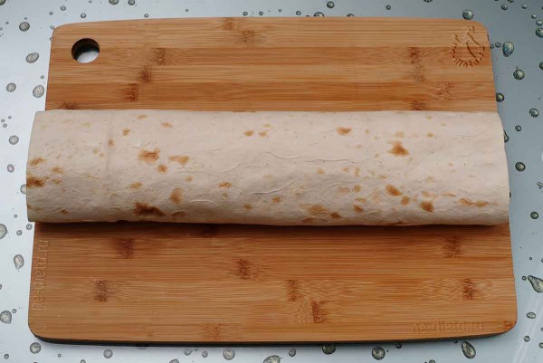 Рулет из лаваша с курицей Рулет из лаваша с курицей