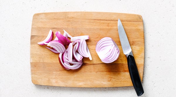 Говядина тушеная с молодой картошкой, пошаговый рецепт с фото на 689 ккал Говядина тушеная с молодой картошкой, пошаговый рецепт с фото на 689 ккал