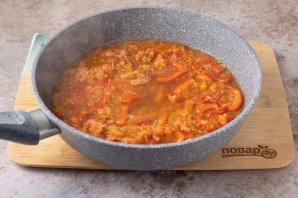 Булгур с помидорами и перцем Булгур с помидорами и перцем