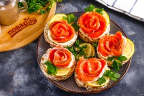 Бутерброды к шампанскому Бутерброды к шампанскому