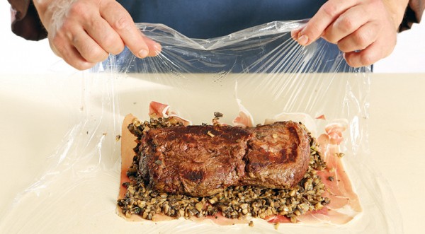 Биф Веллингтон из вырезки, пошаговый рецепт с фото на 588 ккал Биф Веллингтон из вырезки, пошаговый рецепт с фото на 588 ккал