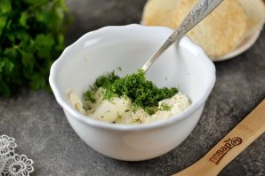 Бутерброды с огурцом и форелью Бутерброды с огурцом и форелью