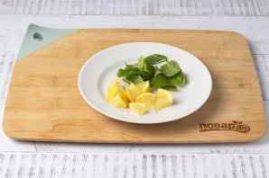 Зеленый чай с ягодами годжи Зеленый чай с ягодами годжи