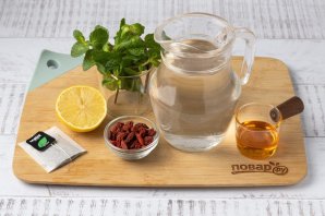 Зеленый чай с ягодами годжи Зеленый чай с ягодами годжи