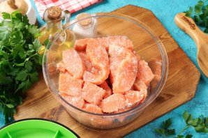 Форель солёная в масле Форель солёная в масле