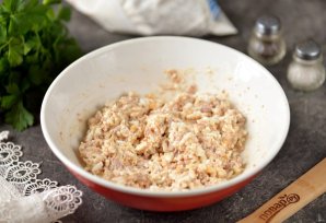 Тарталетки с печенью трески, яйцом и сыром Тарталетки с печенью трески, яйцом и сыром