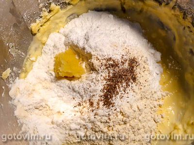 Имбирные человечки (пряное печенье с кардамоном и имбирем) Имбирные человечки (пряное печенье с кардамоном и имбирем)