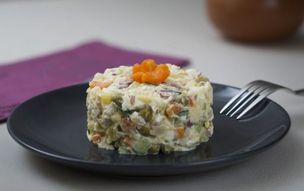 «Оливье» с курицей «Оливье» с курицей