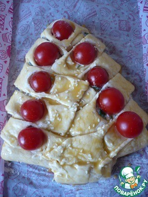 Рождественская елка из слоеного теста