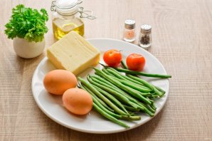 Спаржевая фасоль в яйце с сыром