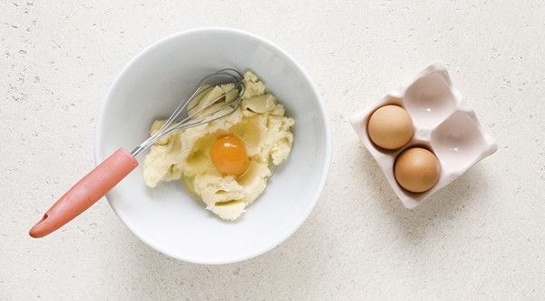 Бисквитный пирог с замороженными ягодами, пошаговый рецепт с фото на 436 ккал Бисквитный пирог с замороженными ягодами, пошаговый рецепт с фото на 436 ккал