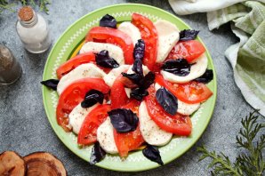 Салат "Капри" Салат "Капри"