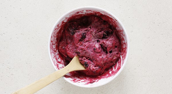 Бисквитный пирог с замороженными ягодами, пошаговый рецепт с фото на 436 ккал Бисквитный пирог с замороженными ягодами, пошаговый рецепт с фото на 436 ккал