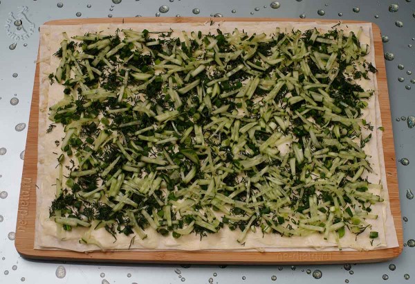 Рулет из лаваша с курицей Рулет из лаваша с курицей