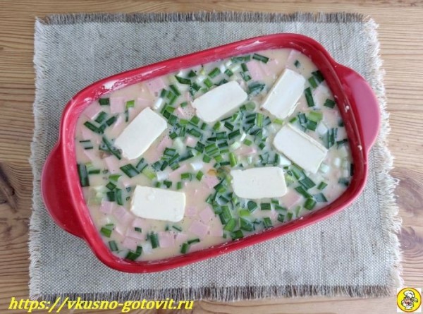 Пышный омлет в духовке — рецепт на молоке с колбасой
Пышный омлет в духовке — рецепт на молоке с колбасой