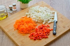 Рассольник с копченой колбасой и перловкой Рассольник с копченой колбасой и перловкой