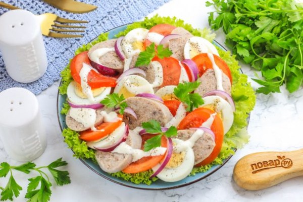 Салат с ливерной колбасой