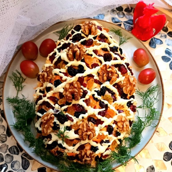 
Салат на Новый 2024 год в виде Дракона – 4 простых и вкусных рецептов	