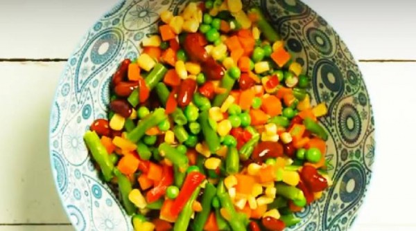 Фаршированные кабачки лодочки в духовке с овощами
Фаршированные кабачки лодочки в духовке с овощами