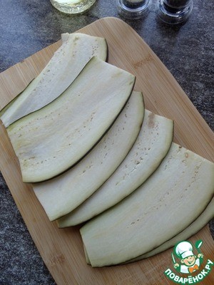 Баклажановые рулетики с тунцом и сыром