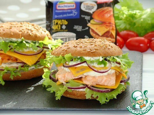 Бургер с семгой гриль