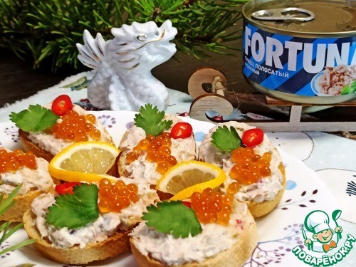 Бутерброды "Праздничные" с пикантным рыбным паштетом