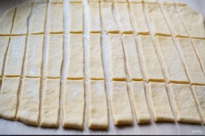 Хворост в духовке на кефире Хворост в духовке на кефире