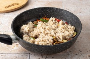 Ячневая каша с овощами