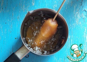 Чатни из красной смородины с корн-догами Чатни из красной смородины с корн-догами