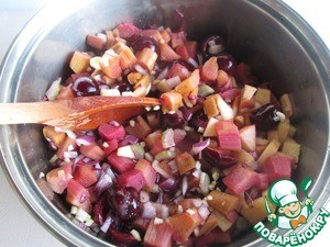 Чатни из ревеня с вишней