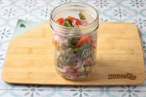 Маринованные огурцы по-индийски