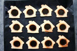 Стеклянное печенье "Снеговик в домике" Стеклянное печенье "Снеговик в домике"