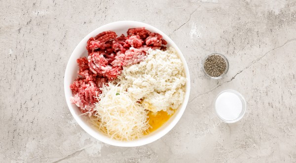 Фрикадельки в томатно-чесночном соусе, пошаговый рецепт с фото на 841 ккал Фрикадельки в томатно-чесночном соусе, пошаговый рецепт с фото на 841 ккал