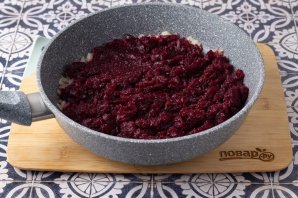 Салат из свеклы "Пальчики оближешь" Салат из свеклы "Пальчики оближешь"