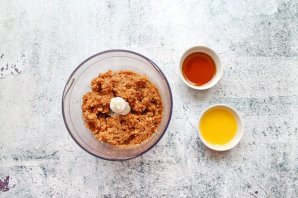 Урбеч из абрикосовых косточек Урбеч из абрикосовых косточек