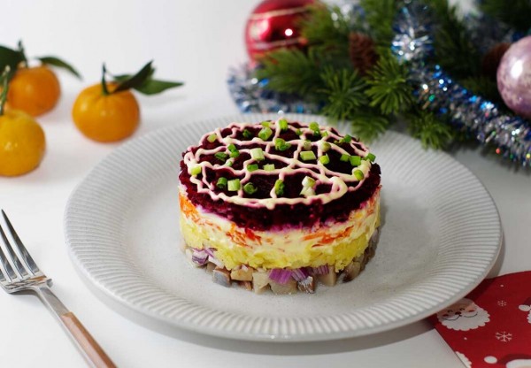 Селедка под шубой — 3 рецепта Селедка под шубой — 3 рецепта