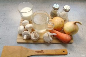 Суп-пюре на курином бульоне из шампиньонов Суп-пюре на курином бульоне из шампиньонов