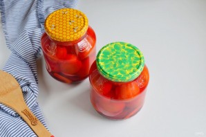 Консервированные помидоры со свеклой Консервированные помидоры со свеклой