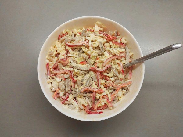 Салат с языком и болгарским перцем Салат с языком и болгарским перцем