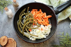 Папоротник со свининой Папоротник со свининой