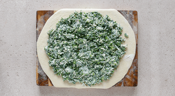 Осетинский пирог c сыром и зеленью, пошаговый рецепт с фото