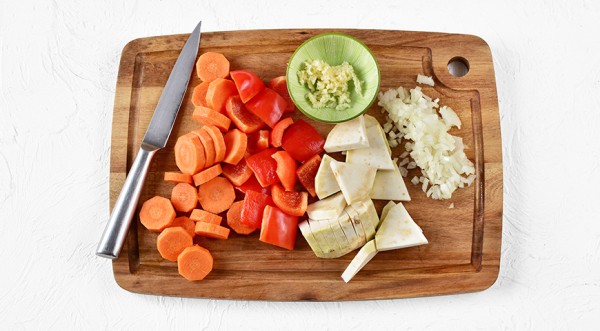 Тушеная говяжья лопатка, пошаговый рецепт с фото на 404 ккал Тушеная говяжья лопатка, пошаговый рецепт с фото на 404 ккал