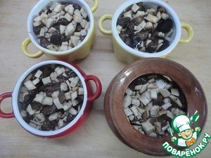 Гречневая каша с грибами и сельдереем в горшочках