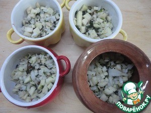 Гречневая каша с грибами и сельдереем в горшочках