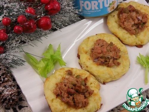 Картофельные ватрушки с тунцом