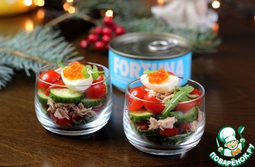 Коктейльный салат с тунцом Коктейльный салат с тунцом